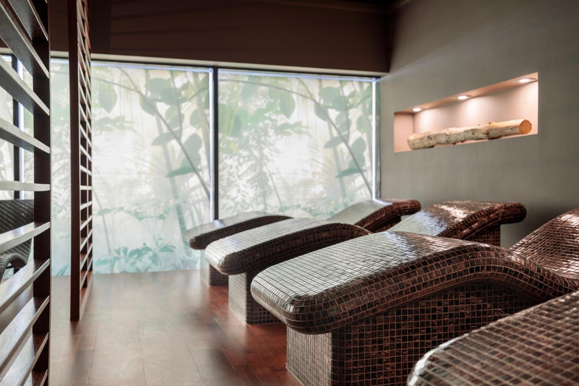 マリーン ホテル コウォブジェク エクステリア 写真 The spa at The Ivy Spa