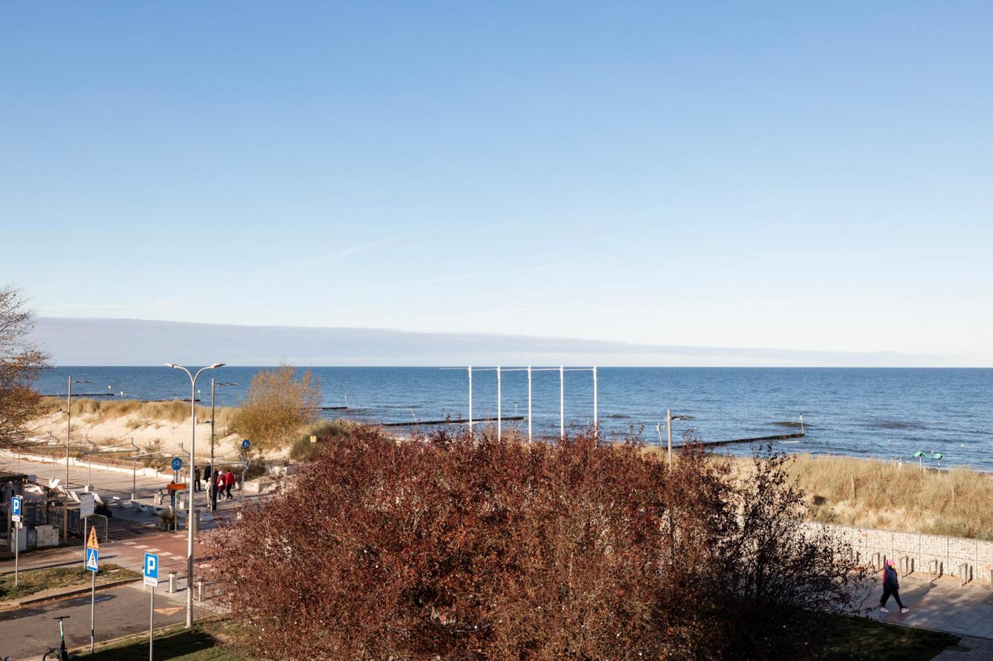 マリーン ホテル コウォブジェク エクステリア 写真 Baltic Sea at Pärnu